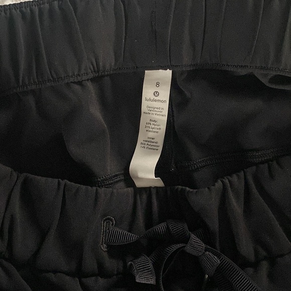 Lululemon 7/8 Pant - Picture 2 of 4
